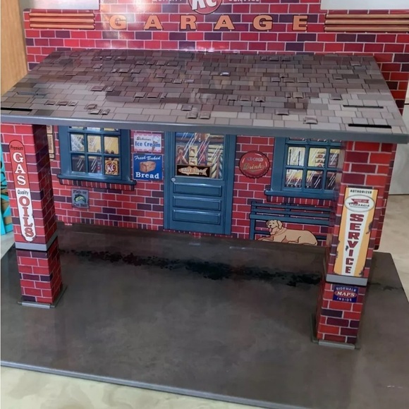 NEW Hallmark Kiddie Car Classics Collectible Garage + billboard Signs Gas pumps - Picture 4 of 16